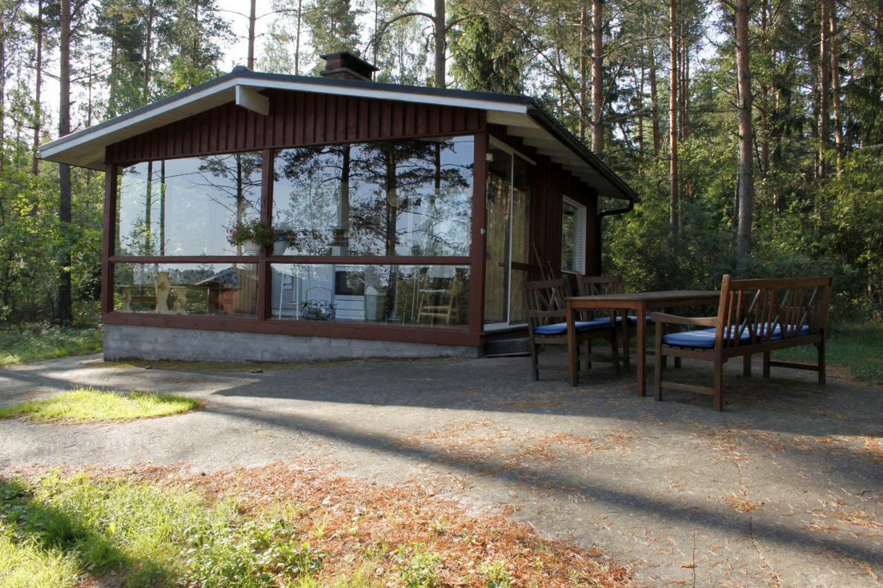 Villa Tamminiemen Lomamoekit Kustavi Exterior foto